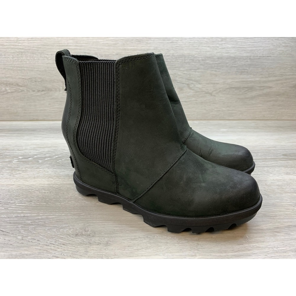 Sorel Joan of Arctic Wedge II Chelsea Boots Black Leather Women's 8.5 Shoes